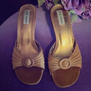 STEVE MADDEN HEELS